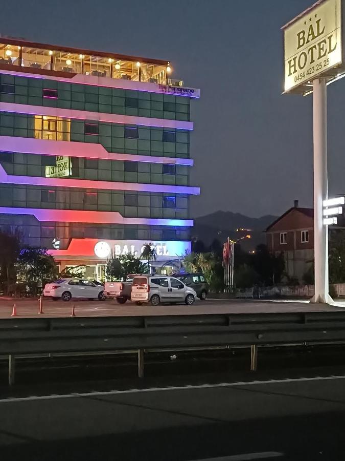 Tirebolu Bal Hotel מראה חיצוני תמונה